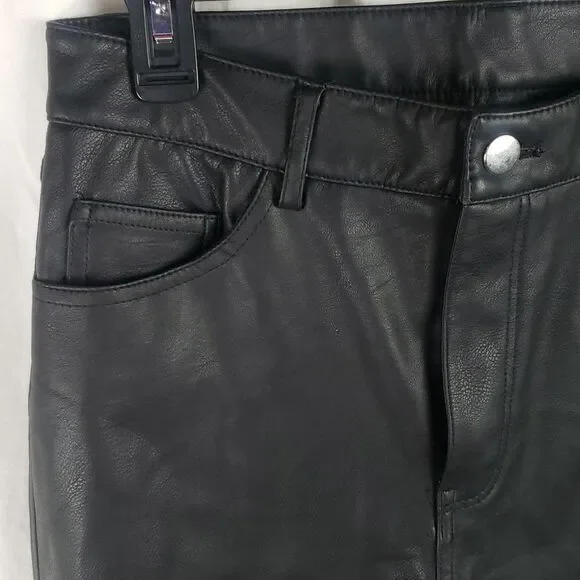 H&M Women's 8 Black Faux Leather Pants - Picture 5 of 13